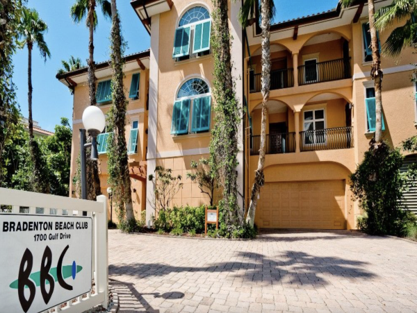 Best Three Bedroom Rental Condo Great Views Gulf Side Pool